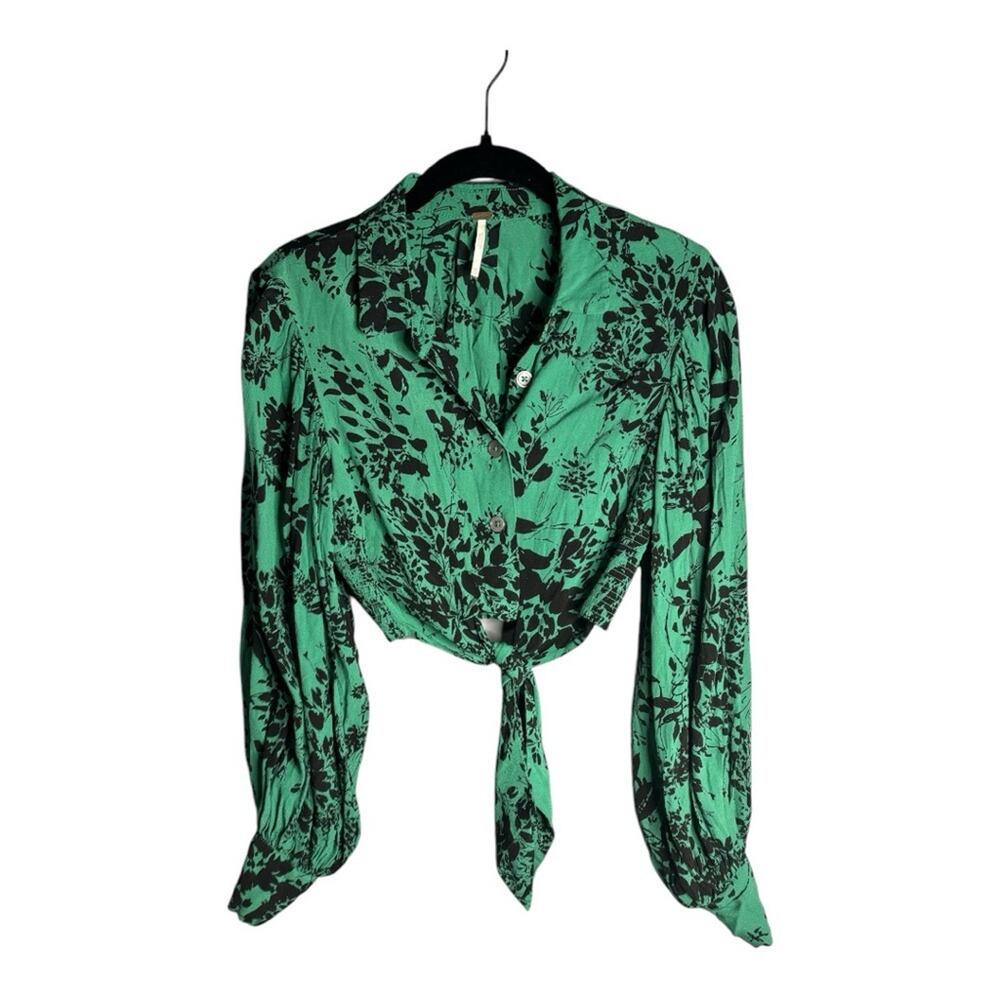 #991 FREE PEOPLE Green and Black Floral Tie-Front Cropped Blouse